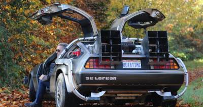 Роберт Земекис - Машина, опередившая время: история DeLorean из “Назад в будущее” - ren.tv