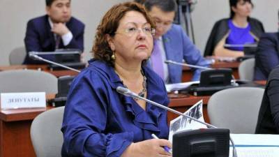 Депутат Ирина Смирнова: На складах Алматы лекарства есть, но в аптеки их отправляют не вовремя