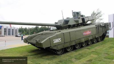 Танк Т-14 "Армата" отработал беспилотный режим