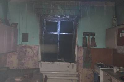Пожарный и школьник в Бурятии спасли из огня женщину и ребёнка