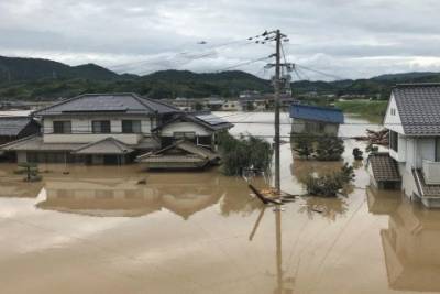 В Японии из-за непогоды эвакуируют людей | Мир | Mignews.com.ua