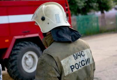 Пожарные Гатчинского района вскрыли квартиру и нашли труп пожилой женщины