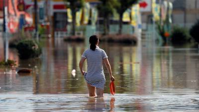 Японские власти намерены эвакуировать более 320 тысяч человек из-за ливней