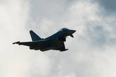 Британия подняла военные истребители навстречу самолету ВКС России