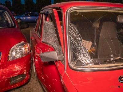 Госпитализирована беременная женщина: в Днепре на дороге столкнулись Chevrolet и ВАЗ