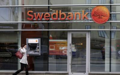 В Латвии деньги клиентов Swedbank утекают на Украину с помощью изощренных мошенничеств
