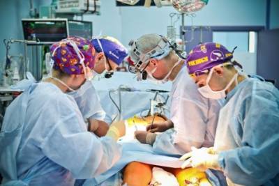 Во Львове впервые провели операцию по пересадке сердца мужчине, у которого был инфаркт