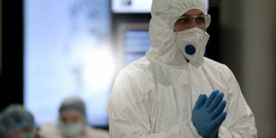 Правительство выделило 11 млрд рублей на выплаты медикам и соцработникам, участвующим в борьбе с коронавирусом