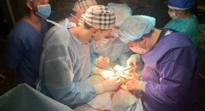 Во Львове впервые провели трансплантацию сердца (фото, видео)