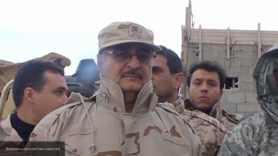 Хафтар проводит инспекцию войск ЛНА в Ливии