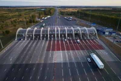На платных российских трассах скоростной лимит будет поднят до 150 км/ч