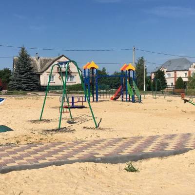 В Елецком районе появляются новые детские площадки