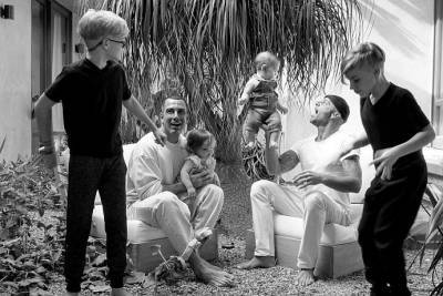 Рікі Мартін з чоловіком і дітьми знялися для британського Vogue