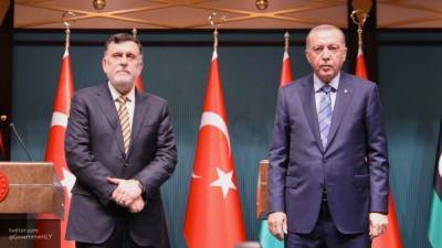 СМИ: Эрдоган пытается спасти турецкую экономику вмешательством в дела Ливии