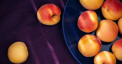 Неурожайное лето: цены на абрикосы в Украине бьют рекордные отметки