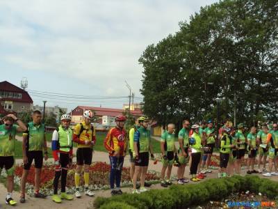 Долинск встретил участников велопробега "Огонь Победы"