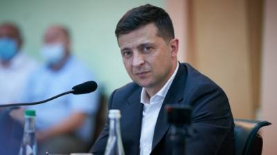 Зеленский ответил на требование России касательно особого статуса Донбасса