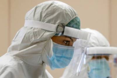 В СНБО назвали количество зараженных коронавирусом за выходной день
