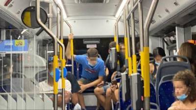 Не пить, не есть, быть в маске: за что дадут штраф в поезде и автобусе
