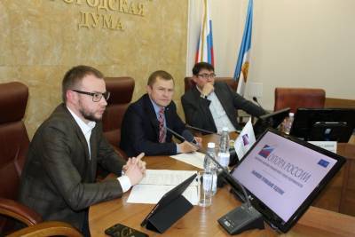 Ульяновским предпринимателям дарят электронные цифровые подписи