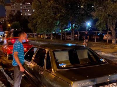 На столичном проспекте пьяный водитель буксировал «Ладу» без колеса