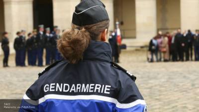 Жандарм погибла во время проверки документов на дорожном посту во Франции