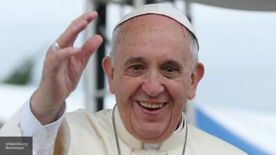 Папа Римский выступил за глобальное перемирие на фоне COVID-19
