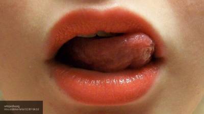 Австралийские стоматологи перечислили заболевания, на которые указывает внешний вид языка