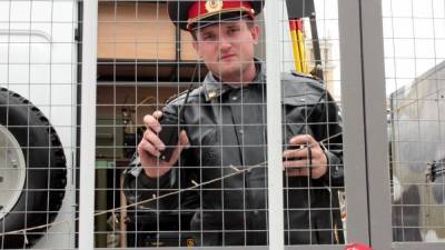 С московскими полицейскими провели "профилактическую работу" по пикетам