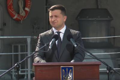 Зеленский заявил, что не простит тех, кто забрал Крым у Украины