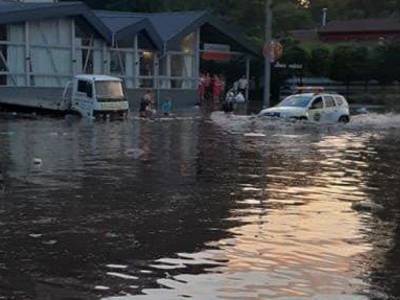 Мощный ливень затопил улицы в Черкассах