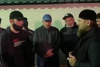 Глава Чечни принял участие в церемонии похорон отца Хабиба Нурмагомедова