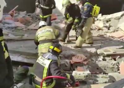 Троих погибших извлекли из-под завалов в Кировской области