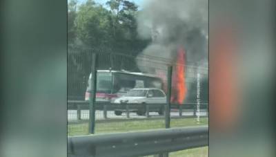Автобус сгорел по пути из Москвы в Дагестан