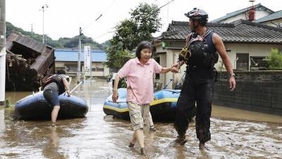 Число жертв паводков в Японии возросло до 24
