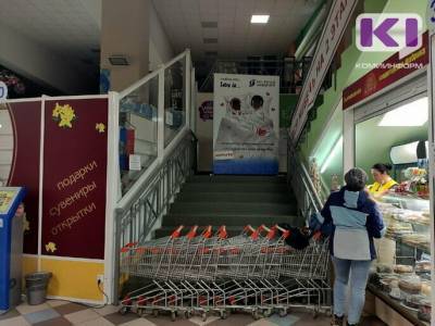 Владимир Уйба призвал соблюдать обязательный масочный режим в торговых центрах