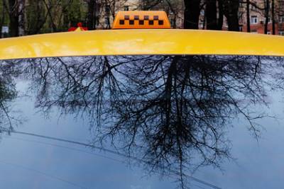 Российский таксист покончил с собой посреди улицы
