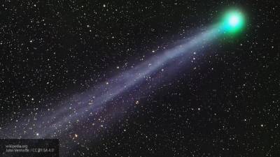 Петербургскому космонавту удалось заснять самую яркую комету за последние несколько лет