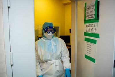 Пульмонологов в новосибирский коронавирусный госпиталь ищут по объявлению