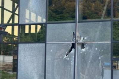 В Мукачево популярный комплекс для отдыха обстреляли с гранатомета: видео