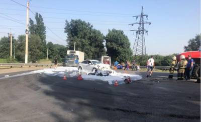 В Новочеркасске на Трамвайной произошло ДТП с пострадавшими