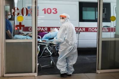 За сутки в России выявлено 6 611 заразившихся COVID-19