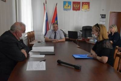 Глас народа: жительница Галича убедила костромского губернатора выделить средства на ремонт улицы