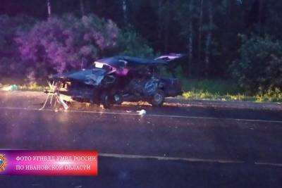 В Ивановской области произошла жуткая аварии, в которой погиб водитель «легковушки»