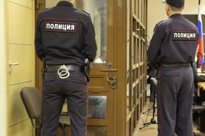 В Челябинске осудили троих охранников бара, которые грабили посетителей - aif.ru - Челябинск