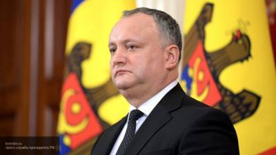 Оппозиция Молдавии начала сбор подписей для запуска процедуры импичмента президента Додона