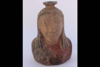 В древнем городе Пергаме археологи обнаружили духи, которым 2500 лет