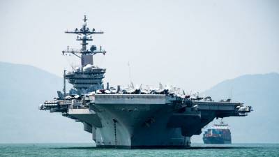 Авианосцы ВМС США проводят учения в Южно-Китайском море