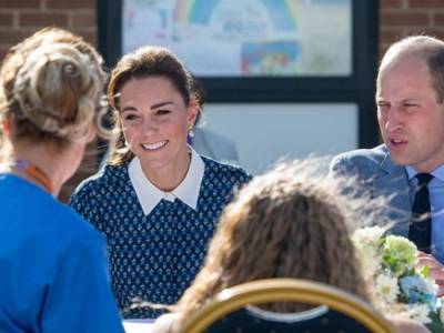 Кейт Миддлтон и принц Уильям посетили больницу королевы Елизаветы