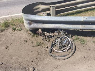 Двух велосипедистов сбили в Воронеже: мужчина погиб, мальчик в больнице